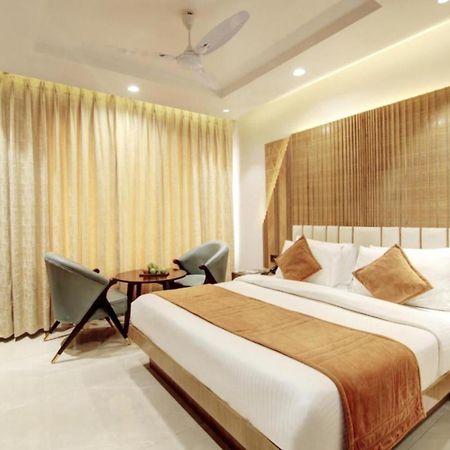 Hotel Platinum With Free Pickup-Delhi Airport New Delhi Extérieur photo