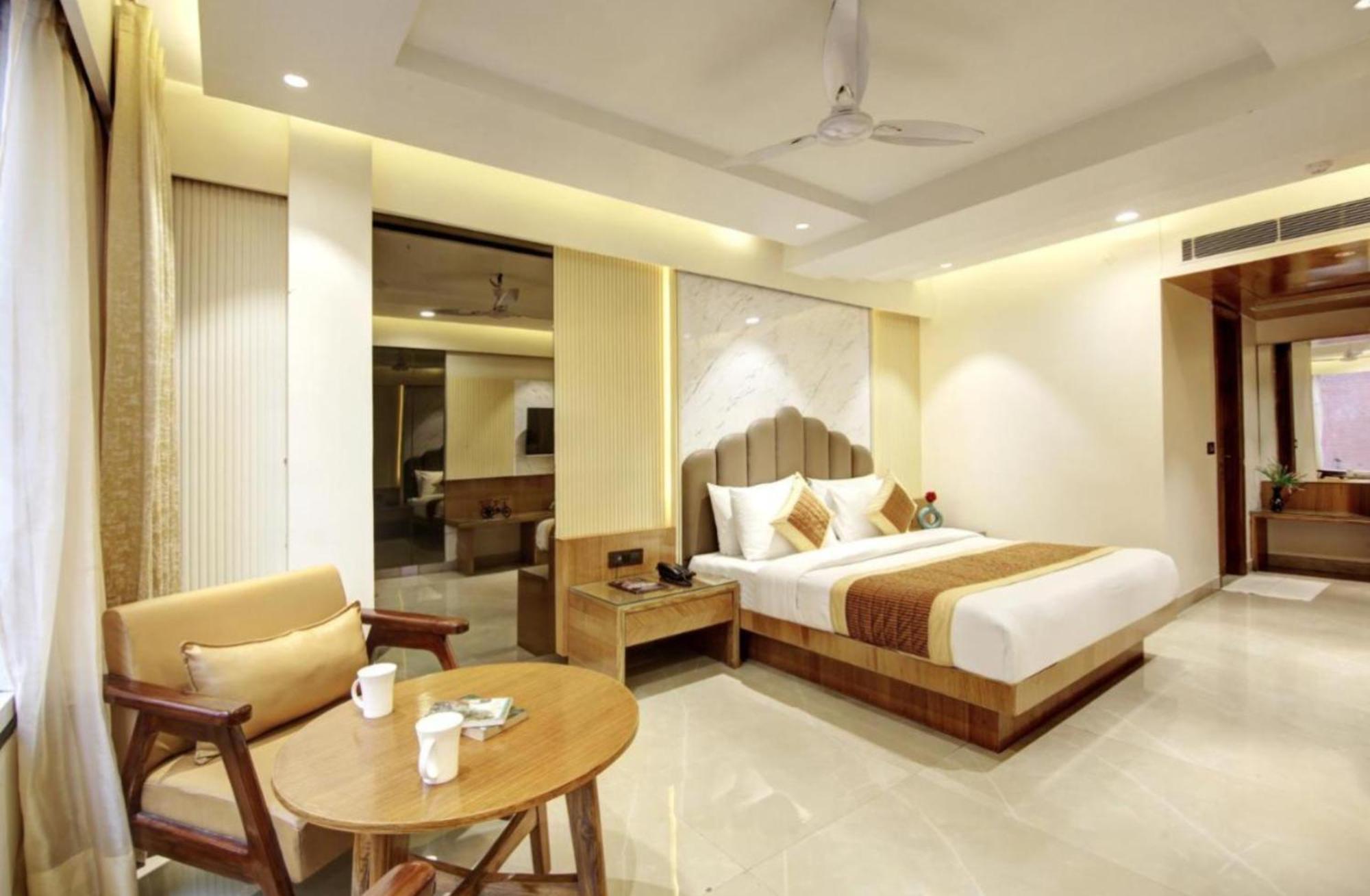 Hotel Platinum With Free Pickup-Delhi Airport New Delhi Extérieur photo