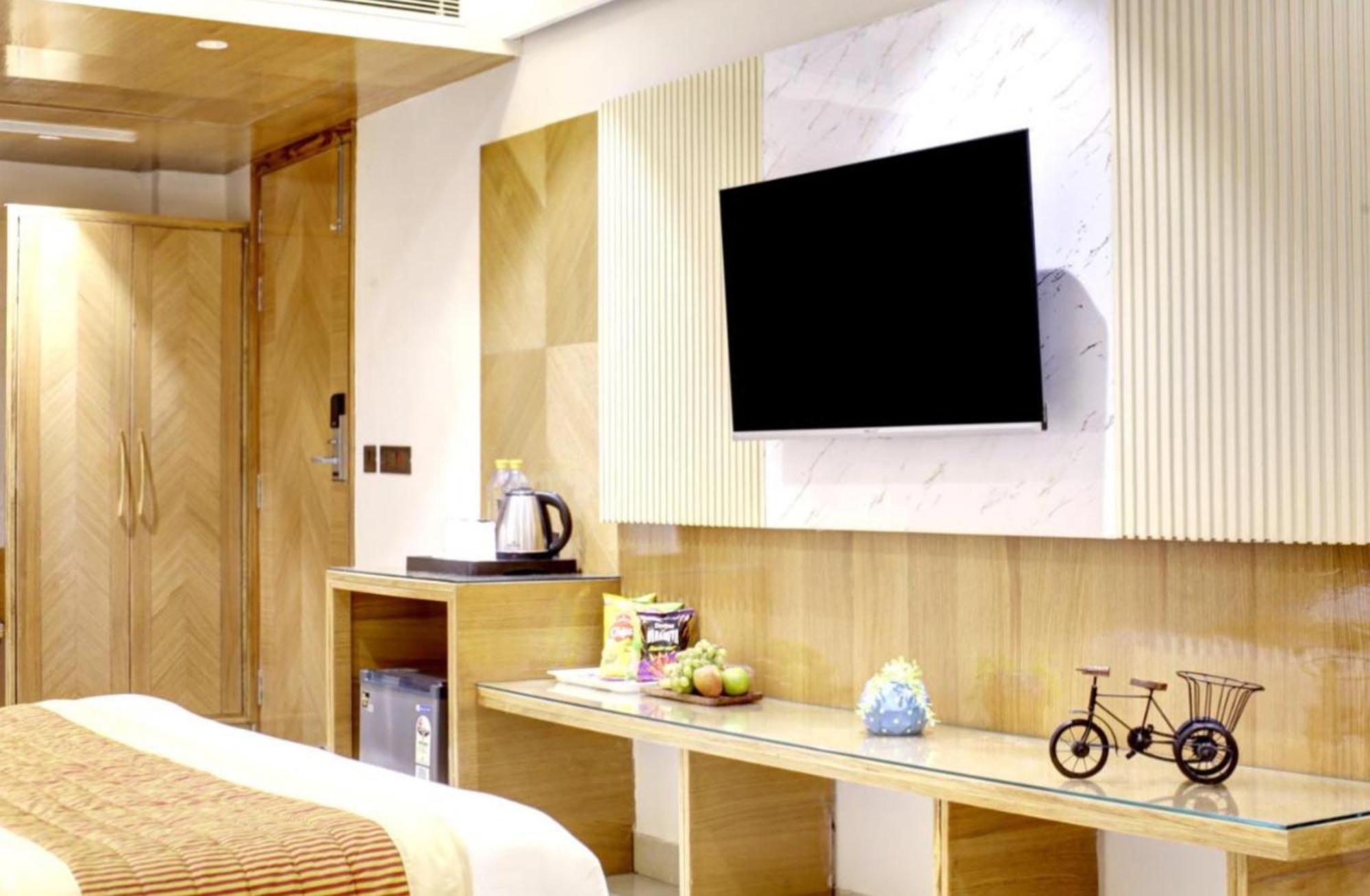 Hotel Platinum With Free Pickup-Delhi Airport New Delhi Extérieur photo