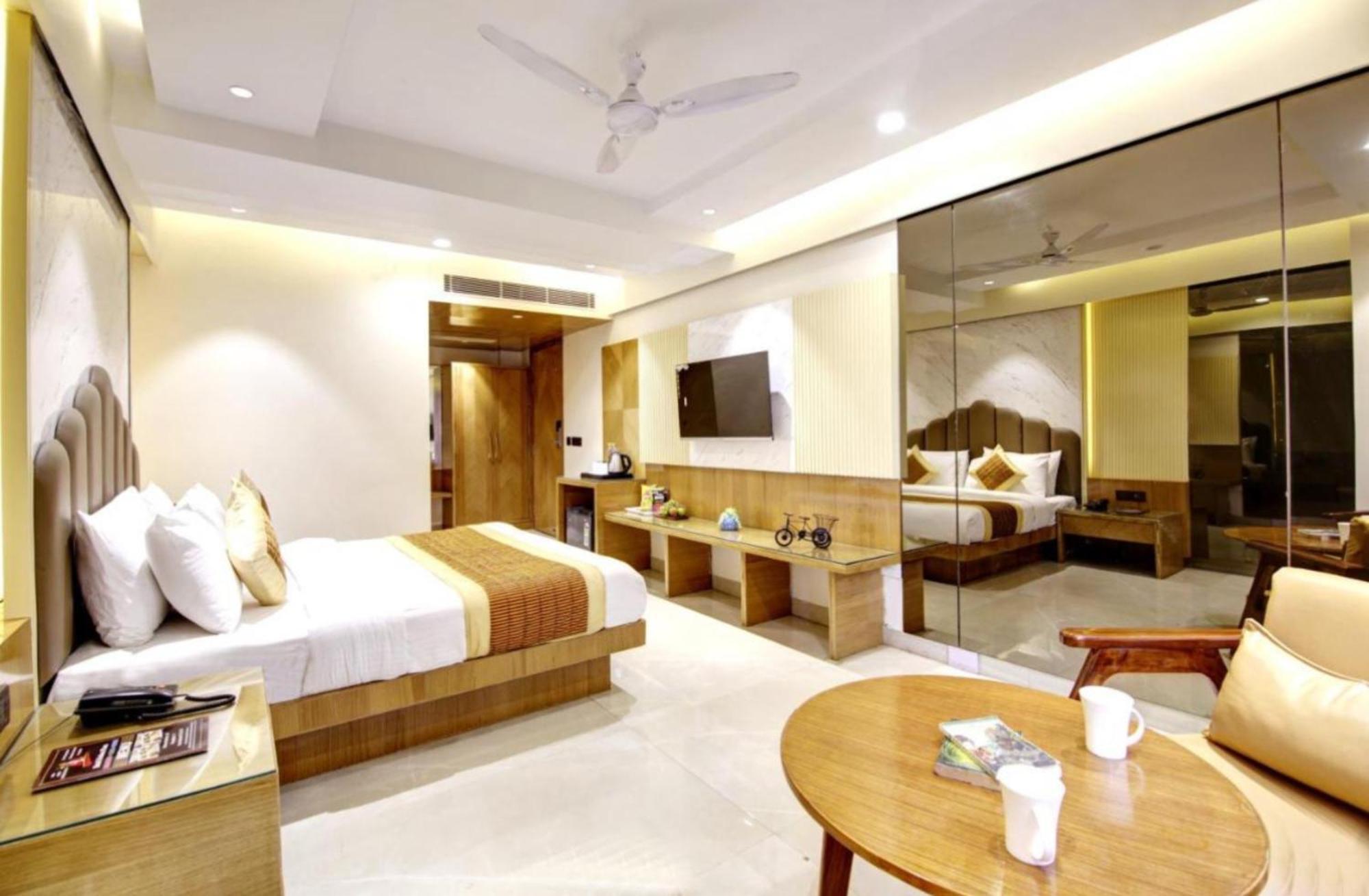 Hotel Platinum With Free Pickup-Delhi Airport New Delhi Extérieur photo